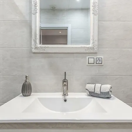 Appartamento Minimalismo De Vanguardia Con Altas Calidades 1 Br *